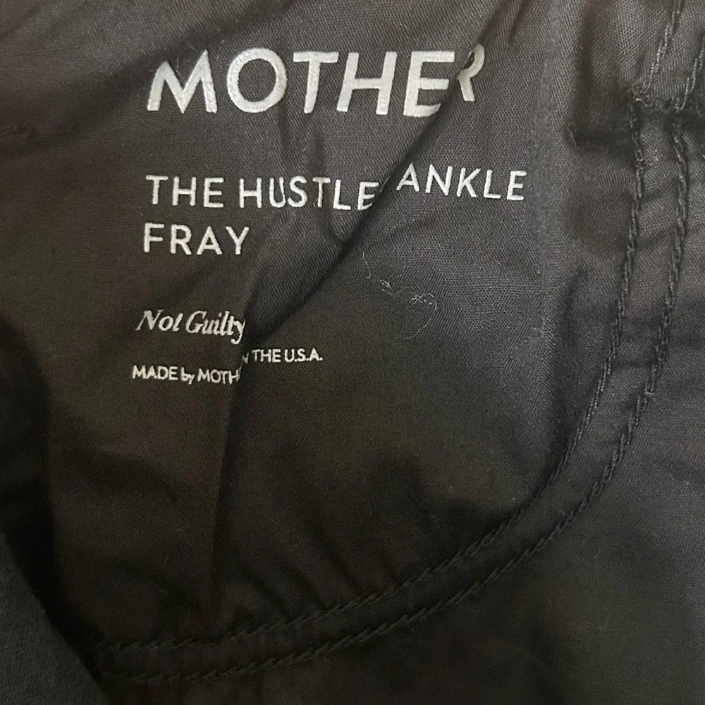 MOTHER The Hustler High-Rise Ankle Fray Jeans in Not Guilty
